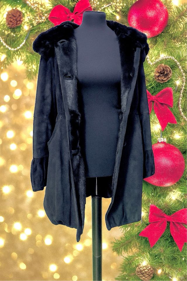 Cappotto vintage montone nero con cappuccio