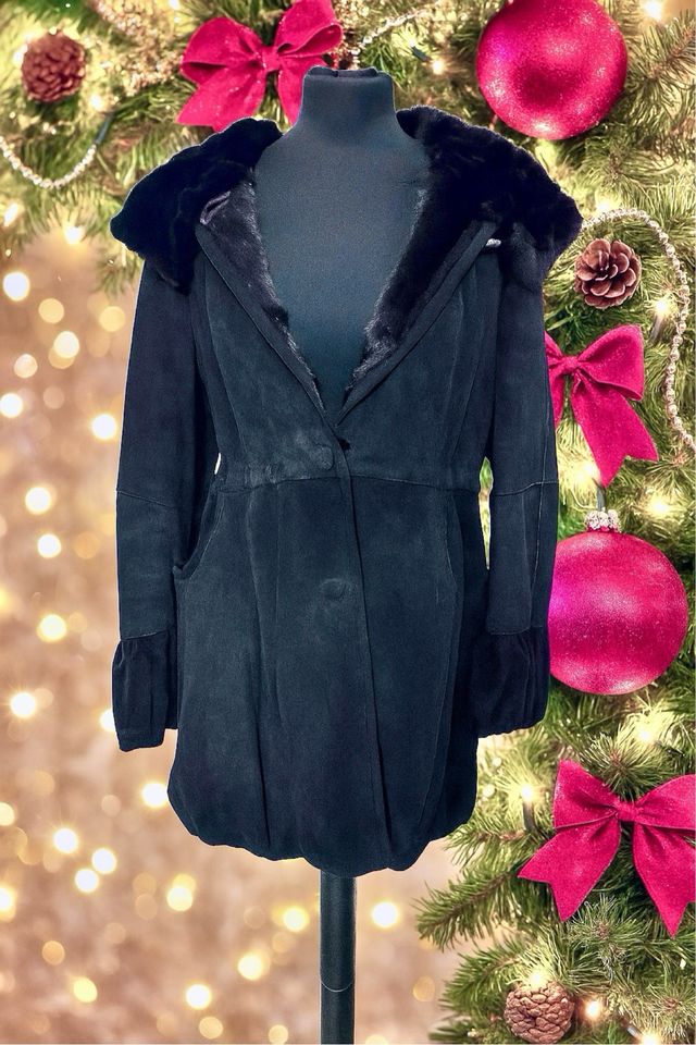 Cappotto vintage montone nero con cappuccio