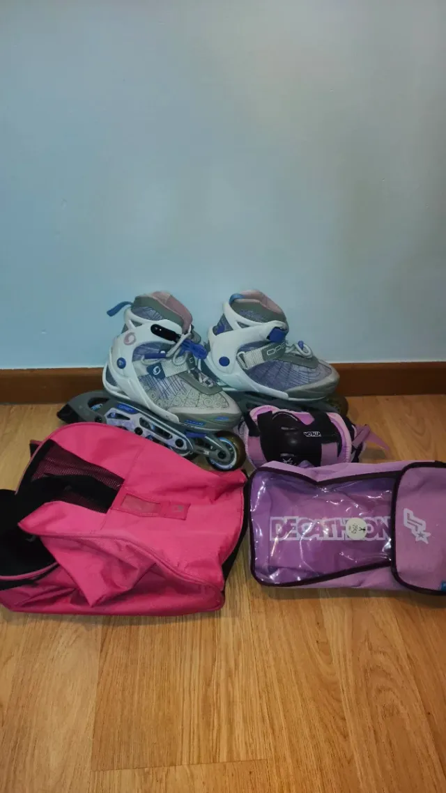 Patines en línea T.32-35 y accesorios