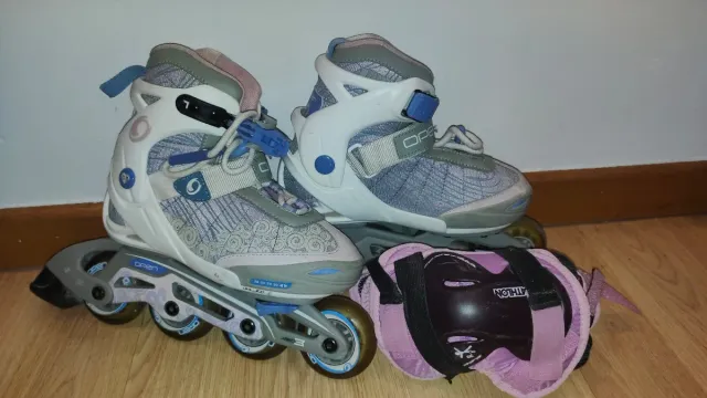 Patines en línea T.32-35 y accesorios