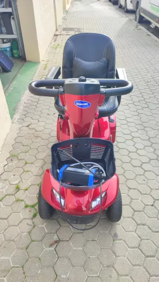Scooter eléctrico Invacare Leo Rojo