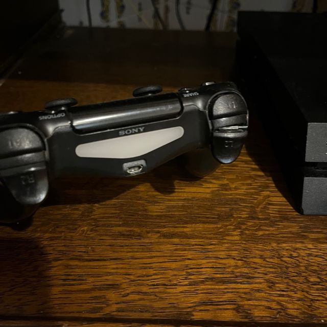 PS4 (PlayStation 4) Sony Negra