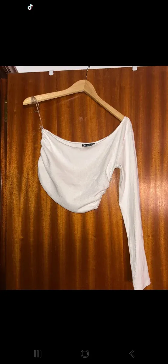 Top Zara manga larga fruncido talla única