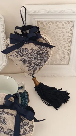 Cuore shabby chic decorato