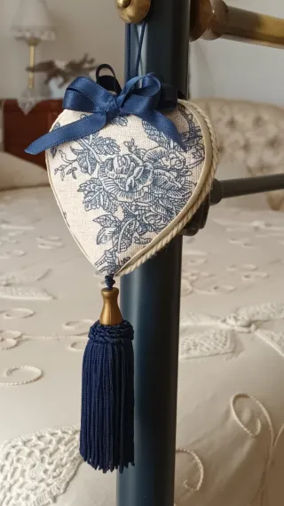 Cuore shabby chic decorato