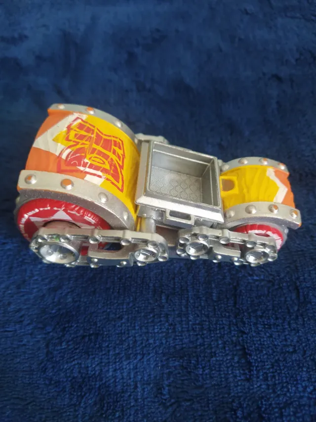 LOTE 6 Figure Skylanders SuperChargers X 20 Euro