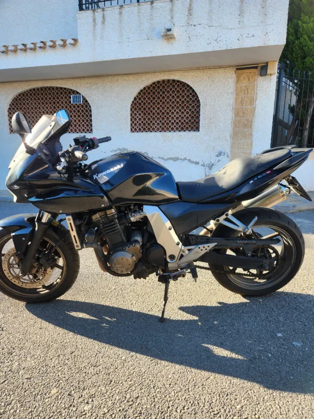 Kawasaki z750s