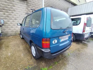 Nissan Serena 1998