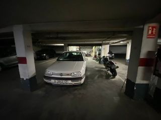 Garaje en venta en Pla de Bon Repós en Alicante