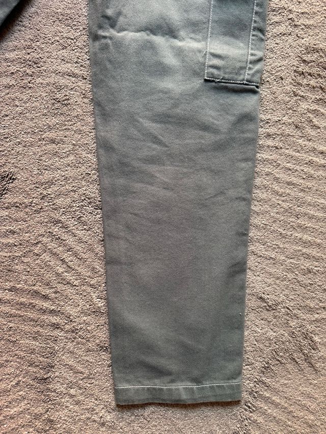 Pantalones cargo Bershka verdes talla S