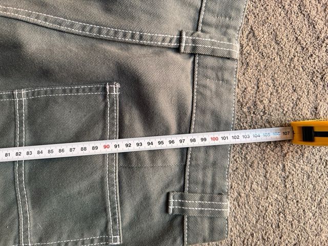 Pantalones cargo Bershka verdes talla S