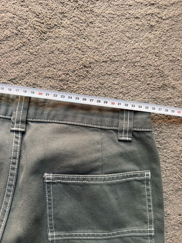 Pantalones cargo Bershka verdes talla S