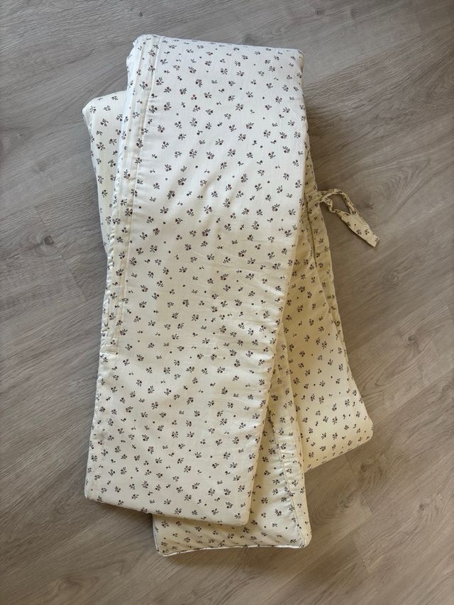 Protector Cuna Integral Estampado Floral