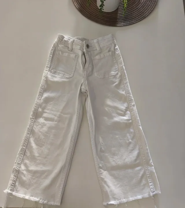 Pantalón vaquero blanco Lefties