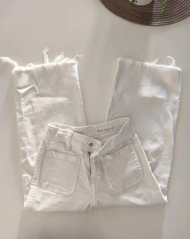 Pantalón vaquero blanco Lefties