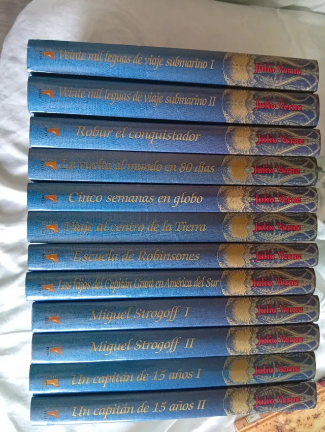 Libros varios y colecciónes