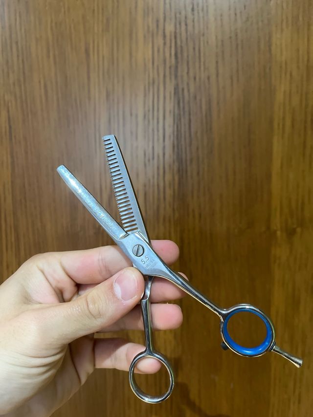 Tijeras de peluquería profesionales