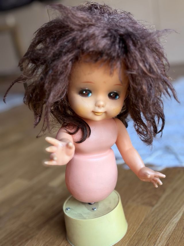 Muñeca antigua musical vintage