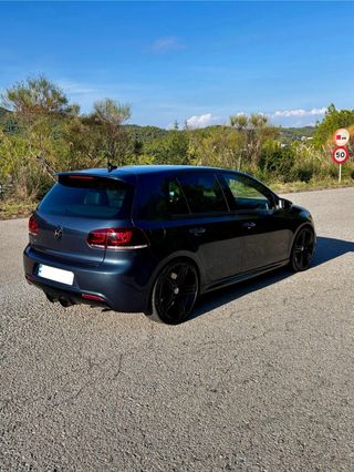 Volkswagen Golf 6R