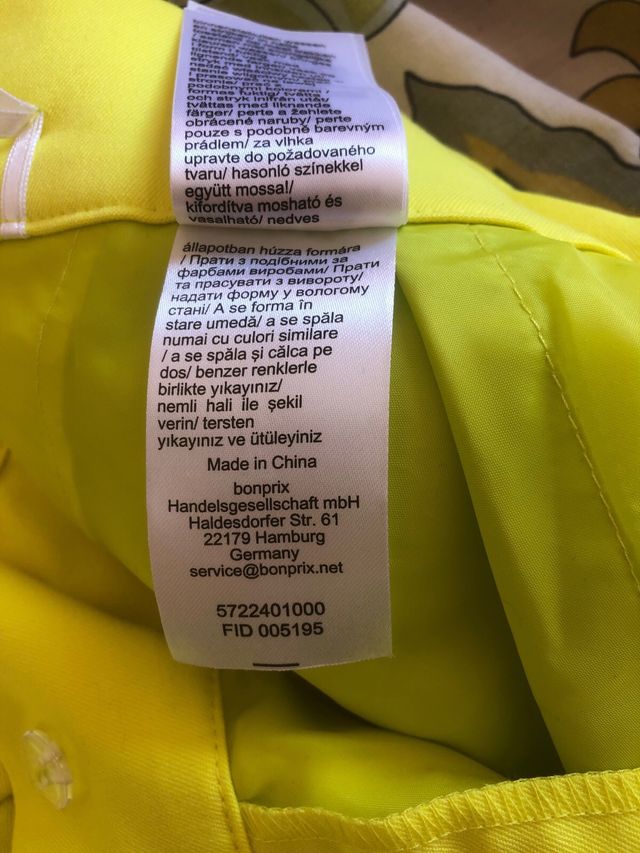 Pantalón ancho amarillo