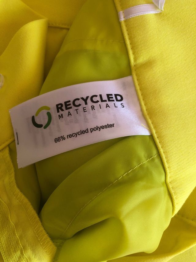 Pantalón ancho amarillo