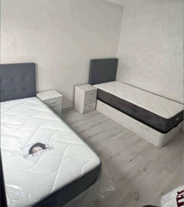 Letto singolo e materasso