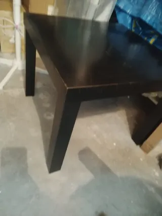 Mesa auxiliar negra Ikea