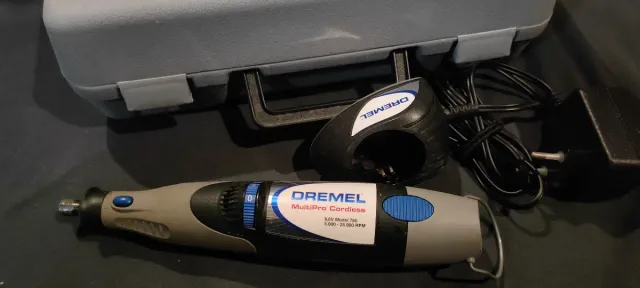 Muliherramienta Dremel 780