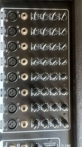 Amplificador Kustom KPMS180 Powered Mixer