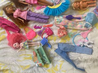 Lote de Muñecas Barbie Ropa Accesorios bebes