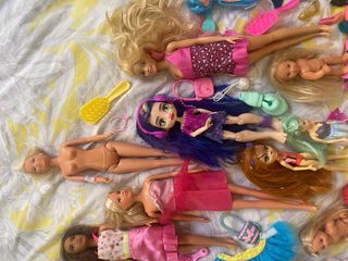Lote de Muñecas Barbie Ropa Accesorios bebes