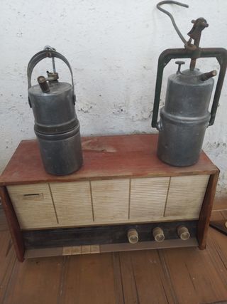 Antigüedad: Radio y lámparas de minero