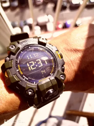 Reloj Casio G-Shock 9500 supervivencia extrema