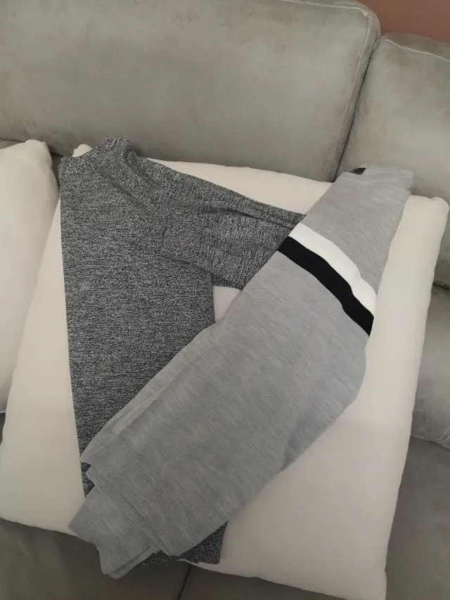 Lote 2 jerséis grises Talla L