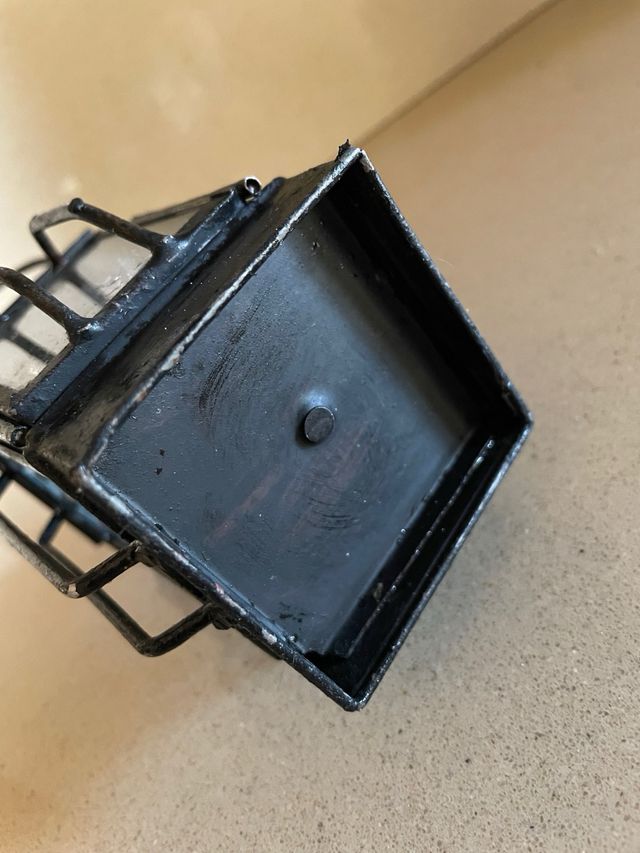 Lanterna vintage in metallo