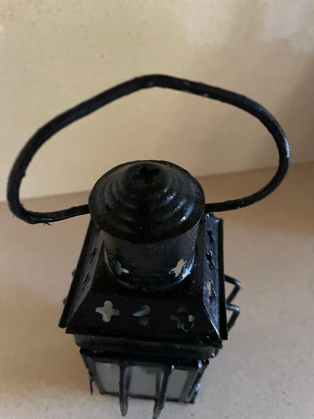 Lanterna vintage in metallo