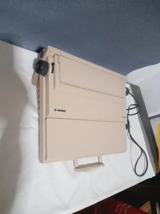 Máquina de Escrever Hermes EP250