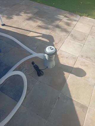 Piscina desmontable con depuradora y limpiafondos