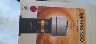 Cafetera Nespresso Vertuo Next Negra