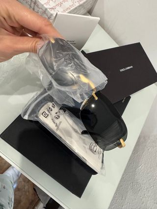 Gafas Gucci Negras y Doradas