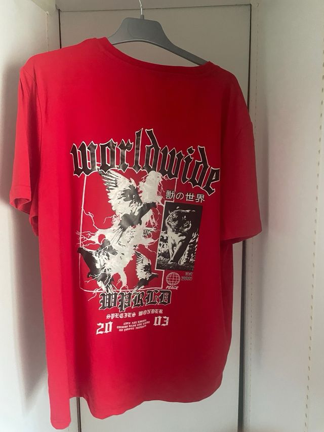 Camiseta Romwe Roja Estampada