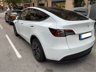 Tesla Model Y 2024 320CV RWD
