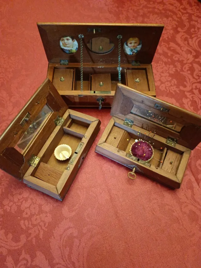 3 costureros vintage madera