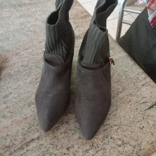 Stivaletti donna grigi