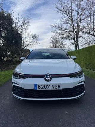 Volkswagen Golf 2021