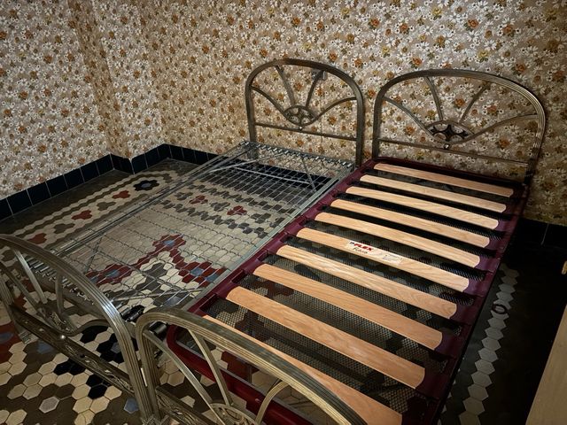 Pareja de camas de hierro 90x190