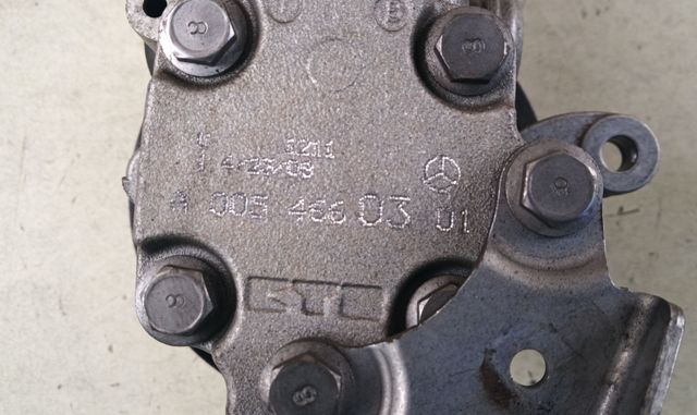 BOMBA DIRECCION MERCEDES-BENZ CLS (BM 219)