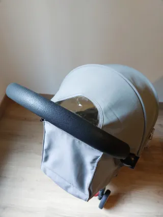 Babyzen YOYO+ cochecito gris (6m+) con bolsa