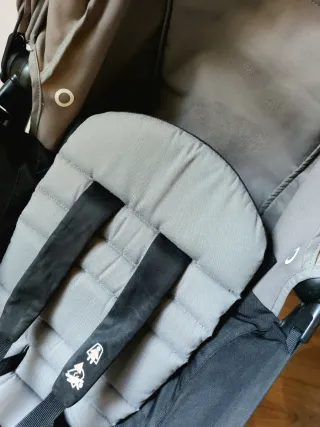 Babyzen YOYO+ cochecito gris (6m+) con bolsa