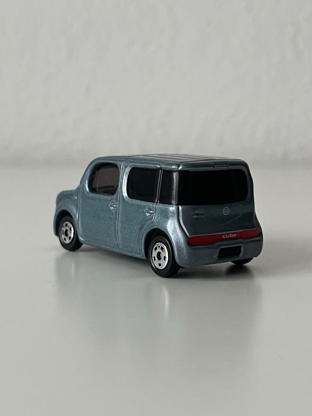 Nissan Cube 1/63 TOMICA